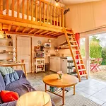 Дом отдыха Chasse Spleen - House In Omaha Commes