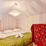 Дом отдыха Chasse Spleen - House In Omaha *