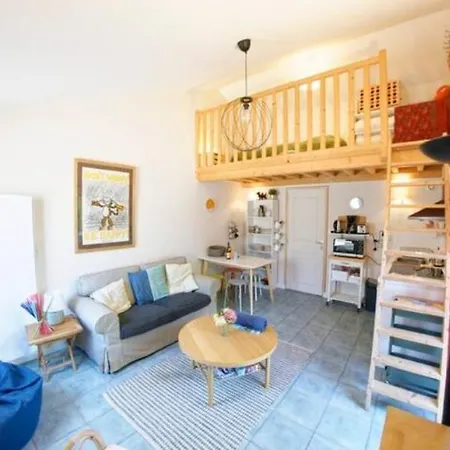 Guest house Le Chasse Spleen - House In Omaha Beach *